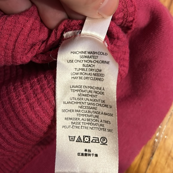 Free People / We the Free long sleeved knit top size XS - Picture 7 of 9